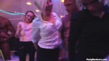 Party Hardcore Gone Crazy Vol. 31 Part 2 - Cam 1 Screencap 19 on www.sinx.com
