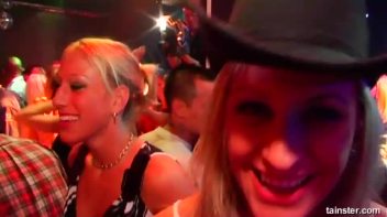 Eurobabe Olympics Part 1 - Cam 1 Screencap 22 on www.sinx.com