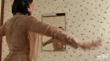 Extreme Cum Slut Screencap 99 on www.sinx.com
