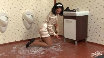 Extreme Cum Slut Screencap 4 on www.sinx.com