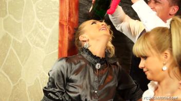 Piss Busy At The Bar Part 1 Screencap 25 on www.sinx.com