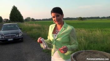 Piss Stop Screencap 4 on www.sinx.com