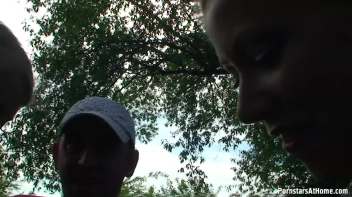 Piss Picnic Break Screencap 29 on www.sinx.com