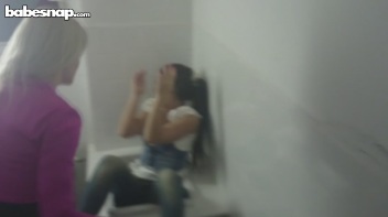 Delivering Up A Slice Of Catfight! Screencap 15 on www.sinx.com