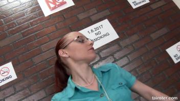 Slime Wave babe Lenka with her great ass Screencap 4 on www.sinx.com