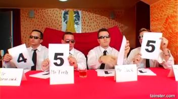 Sandra Yellows DP Party Screencap 28 on www.sinx.com