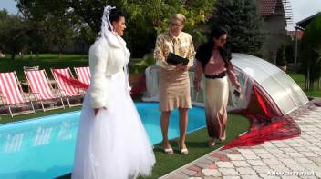 Wedding Day Wetlook Disaster Screencap 9 on www.sinx.com
