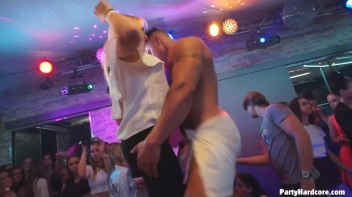 Party Hardcore Gone Crazy Vol. 29 Part 2 - Cam 4 Screencap 40 on www.sinx.com