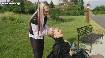 Shampoo Service In The Park Screencap 10 on www.sinx.com