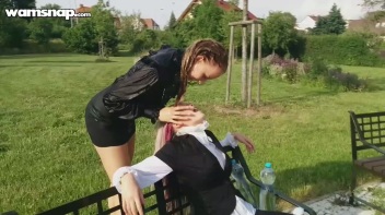 Shampoo Service In The Park Screencap 22 on www.sinx.com