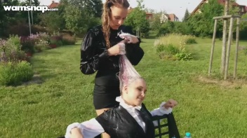 Shampoo Service In The Park Screencap 32 on www.sinx.com