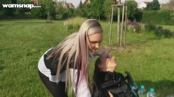 Shampoo Service In The Park Screencap 7 on www.sinx.com