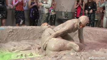 Eurobabe Cheetah Rolls Around In The Mud Screencap 27 on www.sinx.com