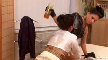 The Sweetest Honey Massage Ever Given Screencap 96 on www.sinx.com