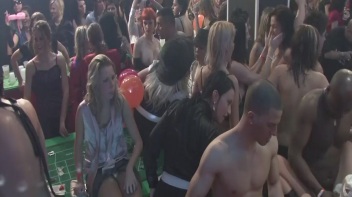 Gash Gamblers Part 7 - Cam 3 Screencap 20 on www.sinx.com