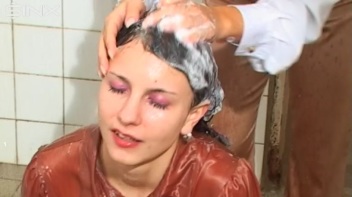 Raven Haired Babes Lather Up Their Hair Screencap 13 on www.sinx.com