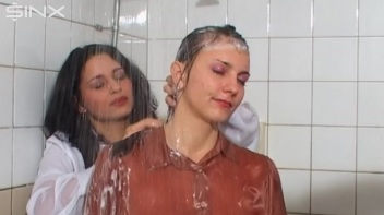 Raven Haired Babes Lather Up Their Hair Screencap 24 on www.sinx.com