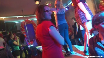 Party Hardcore Gone Crazy Vol. 36 Part 7 - Cam 2 Screencap 95 on www.sinx.com