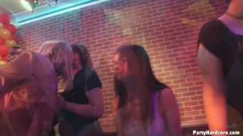 Party Hardcore Gone Crazy Vol. 36 Part 7 - Cam 2 Screencap 39 on www.sinx.com