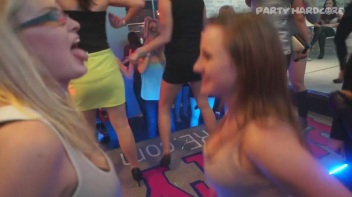 Party Hardcore Gone Crazy Vol. 16 Part 7 - Cam 1 Screencap 11 on www.sinx.com