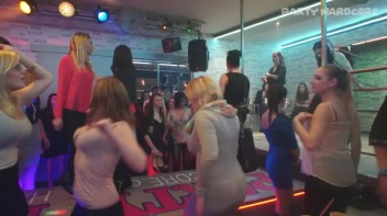 Party Hardcore Gone Crazy Vol. 16 Part 7 - Cam 1 Screencap 21 on www.sinx.com