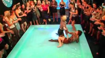 Leony Aprill vs. Lucy Cornet Screencap 13 on www.sinx.com