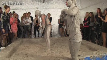 Muddy Wrestling: Sharka Blue vs. Tanya Screencap 72 on www.sinx.com