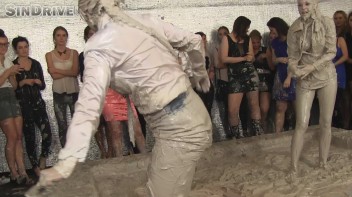 Muddy Wrestling: Sharka Blue vs. Tanya Screencap 35 on www.sinx.com
