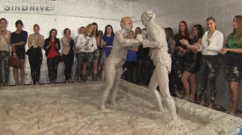 Muddy Wrestling: Sharka Blue vs. Tanya Screencap 38 on www.sinx.com