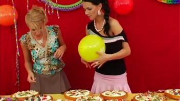 Cream and Fruit Pie Disaster! Screencap 2 on www.sinx.com