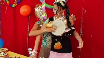 Cream and Fruit Pie Disaster! Screencap 23 on www.sinx.com