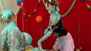 Cream and Fruit Pie Disaster! Screencap 43 on www.sinx.com