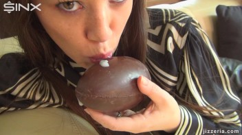 Cum Eating Cutie Screencap 24 on www.sinx.com