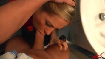 Go Ahead And Use Leony As Your Toilet! Screencap 10 on www.sinx.com