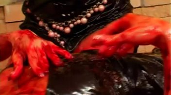 Syrupy Wet and Messy Fun Screencap 46 on www.sinx.com