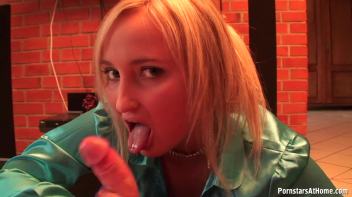 Paris Takes Care Of That Cock Screencap 15 on www.sinx.com