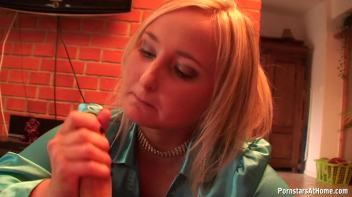 Paris Takes Care Of That Cock Screencap 19 on www.sinx.com