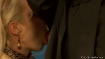 The Reward Screencap 28 on www.sinx.com