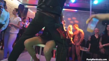 Party Hardcore Gone Crazy Vol. 32 Part 2 - Cam 2 Screencap 72 on www.sinx.com