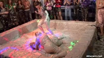 Redheads No More After This Battle! Screencap 28 on www.sinx.com