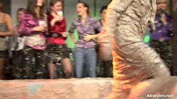 Redheads No More After This Battle! Screencap 33 on www.sinx.com