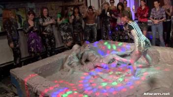 Redheads No More After This Battle! Screencap 42 on www.sinx.com