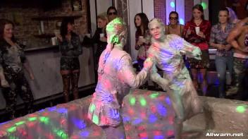 Redheads No More After This Battle! Screencap 58 on www.sinx.com