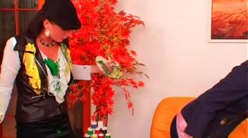 Smearing Paint All Over Each Other Screencap 28 on www.sinx.com