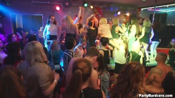 Party Hardcore Gone Crazy Vol. 36 Part 7 - Cam 1 Screencap 12 on www.sinx.com