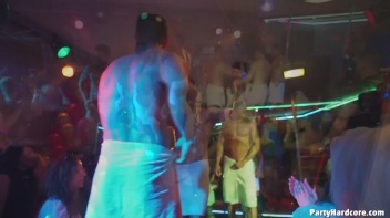 Party Hardcore Gone Crazy Vol. 36 Part 7 - Cam 1 Screencap 37 on www.sinx.com