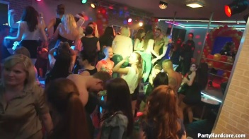 Party Hardcore Gone Crazy Vol. 36 Part 7 - Cam 1 Screencap 8 on www.sinx.com