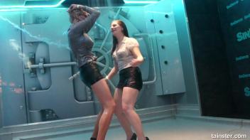 Sexy Wet Booty shaking Screencap 12 on www.sinx.com