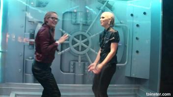 Sexy Wet Booty shaking Screencap 39 on www.sinx.com