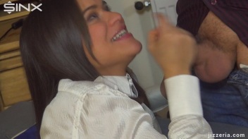 Cum Play With Me Screencap 19 on www.sinx.com